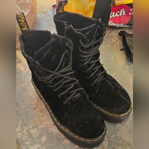Dr. Martens Jadon Velvet Size 8